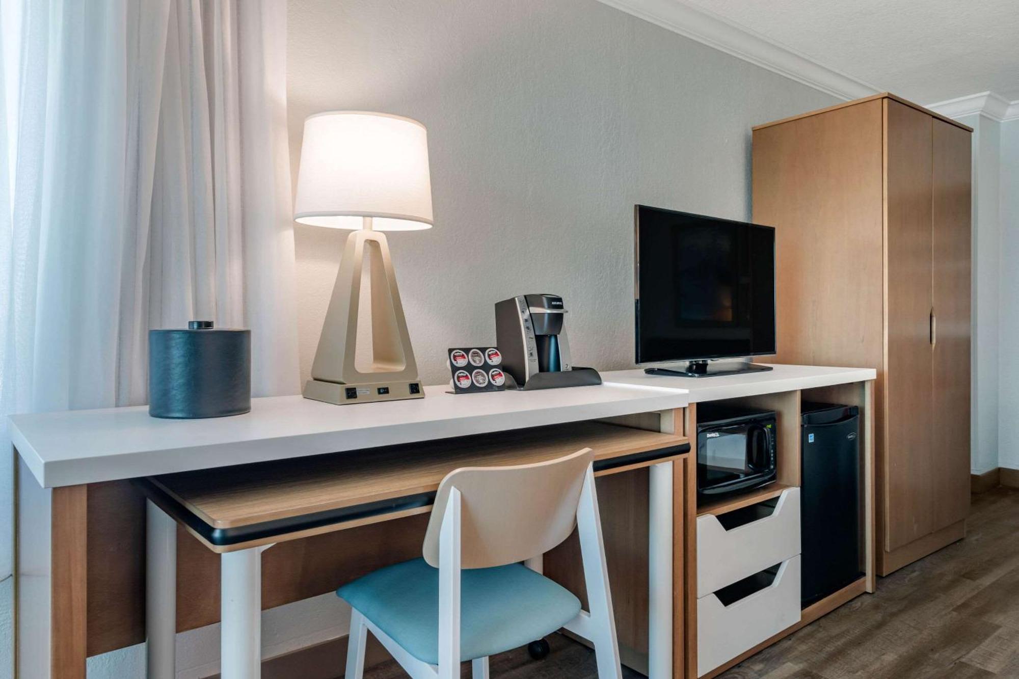 Winter The Dolphin'S Beach Club, Ascend Hotel Collection Clearwater Beach Esterno foto